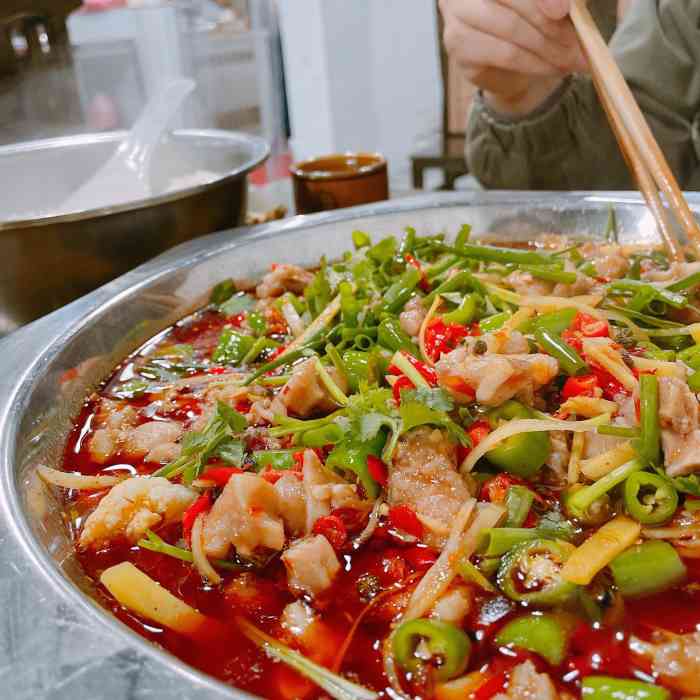 自贡鲜椒兔(万景广场店)-"青神万景楼下的自贡鲜椒兔位置有点不太好找