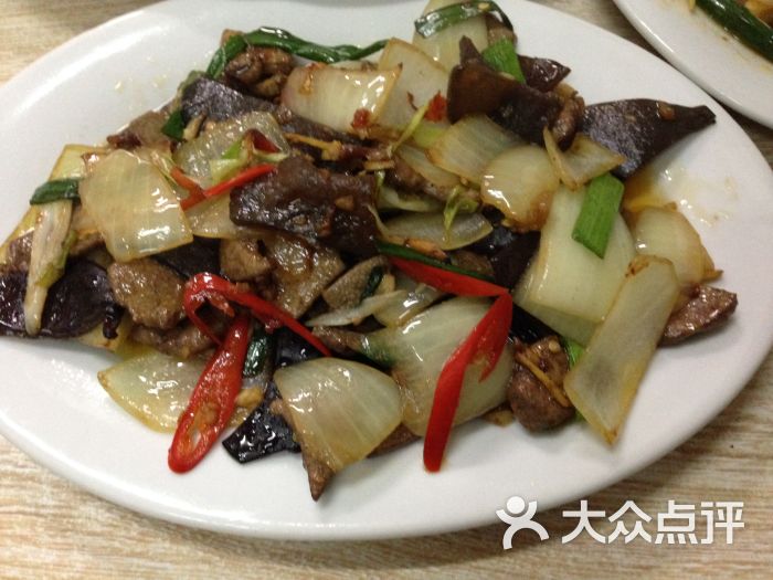 德信官方网站开幕盛典！安远县“味聚同心”小吃展即将引爆美食热潮！
