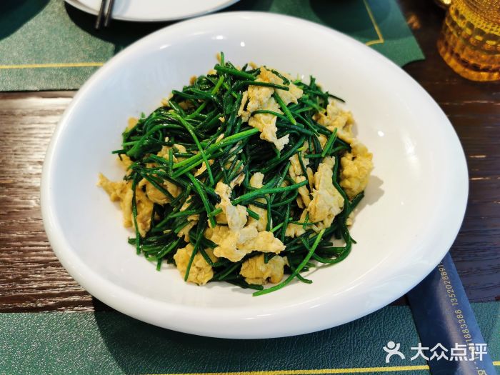 特勒昆·蒙餐·手把肉(soho尚都店)沙葱炒鸡蛋图片