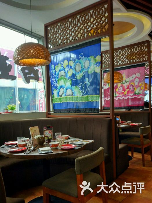 融合马来西亚餐厅(大宁国际商业广场店)雅座图片 - 第5张