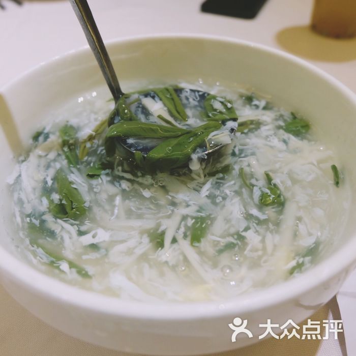 莼菜银鱼羹