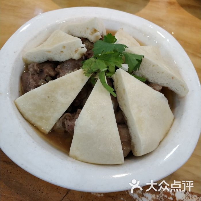 碗蒸羊羔肉