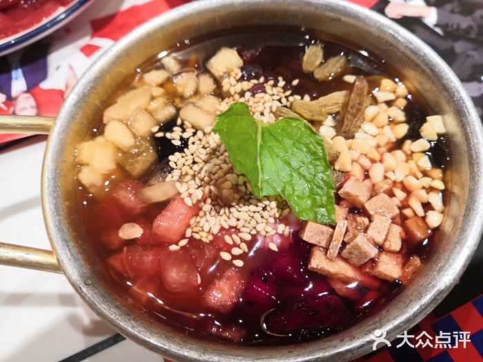 贤合庄卤味火锅(大唐不夜城店)红糖冰粉图片