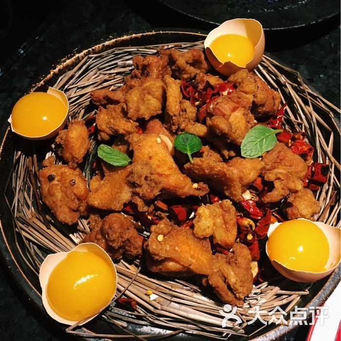 宴遇(晶品店)-辣子鸡配芒果蛋黄图片