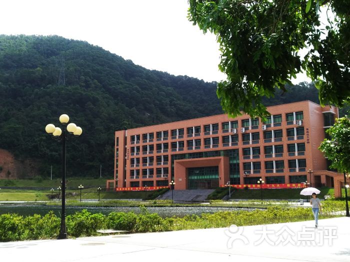 广东药科大学(中山校区)图片 - 第6张