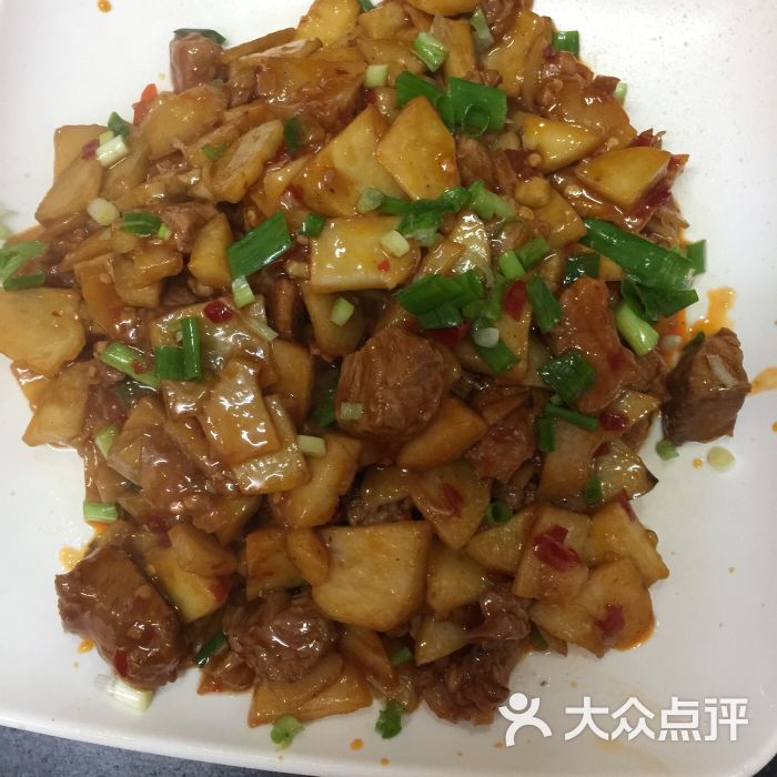 张昌翠小吃店土豆烧牛肉图片 第5张