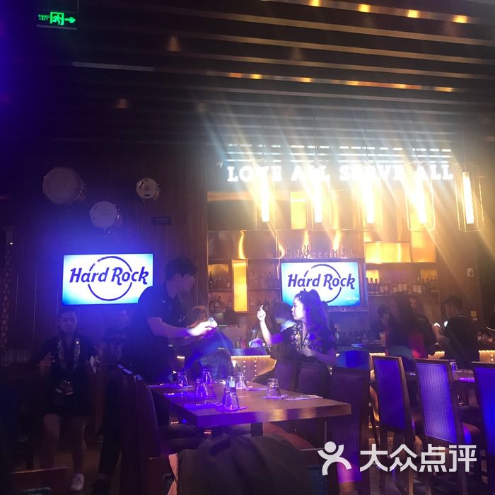 硬石餐厅hard rock