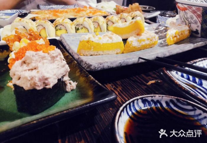 小川洋风料理(江汉路店)爆爆头军舰寿司图片