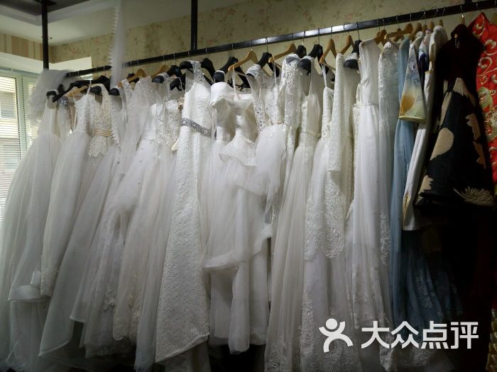 爱慕婚纱摄影工作室-女生礼服间图片-济宁-大众点评网