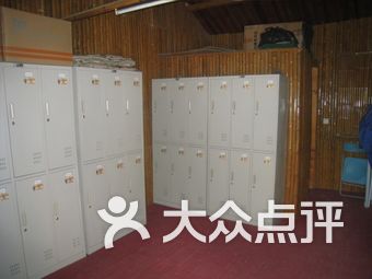 安博体育 - 官方体育投注平台 足球·篮球·电竞一站式服务体育营销Top10赵心童携手比亚迪 孙颖莎代言运动饼干