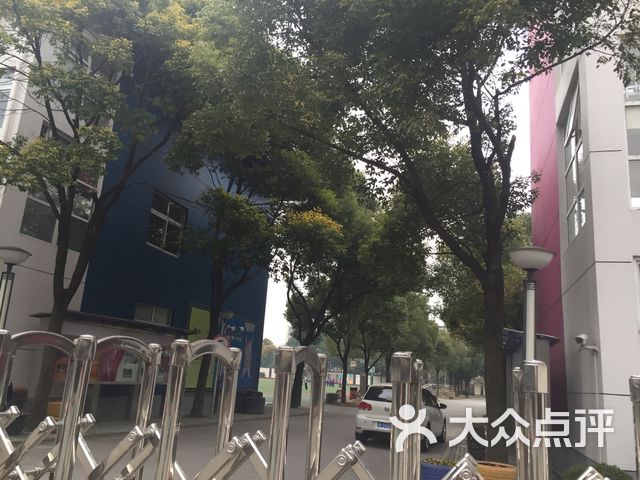 闵行区七宝镇明强小学西校区