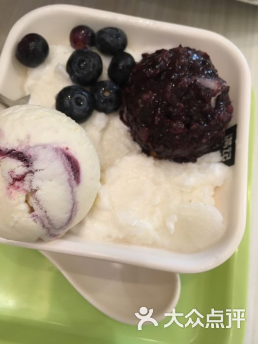 蓝莓白雪黑糯米