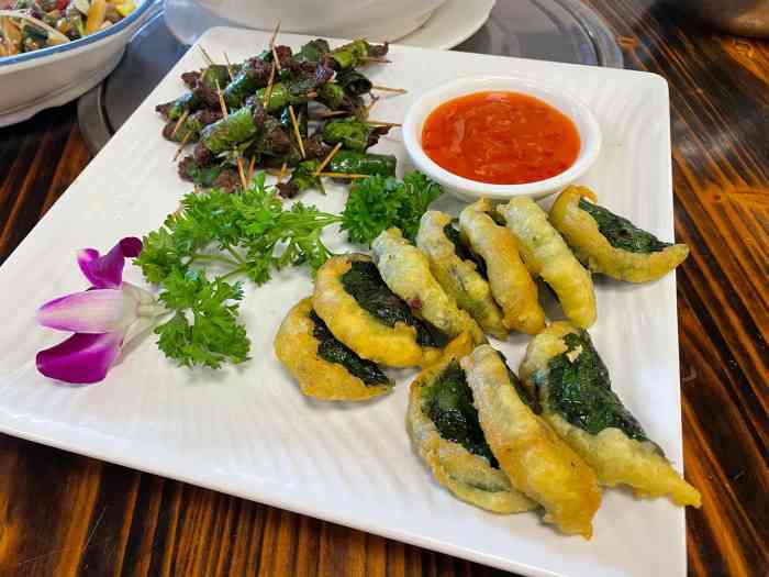 老崇左特色风味食馆-"崇左菜系排名第一的餐厅.07:位置挺好.