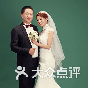 郑州唯爱婚纱_郑州西亚斯学院