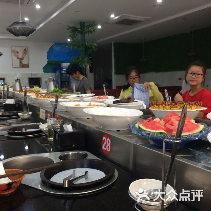 半兽人涮烤一体自助旋转火锅