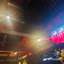 银泰秀酒吧人均消费_酒吧图片喝酒真实照片