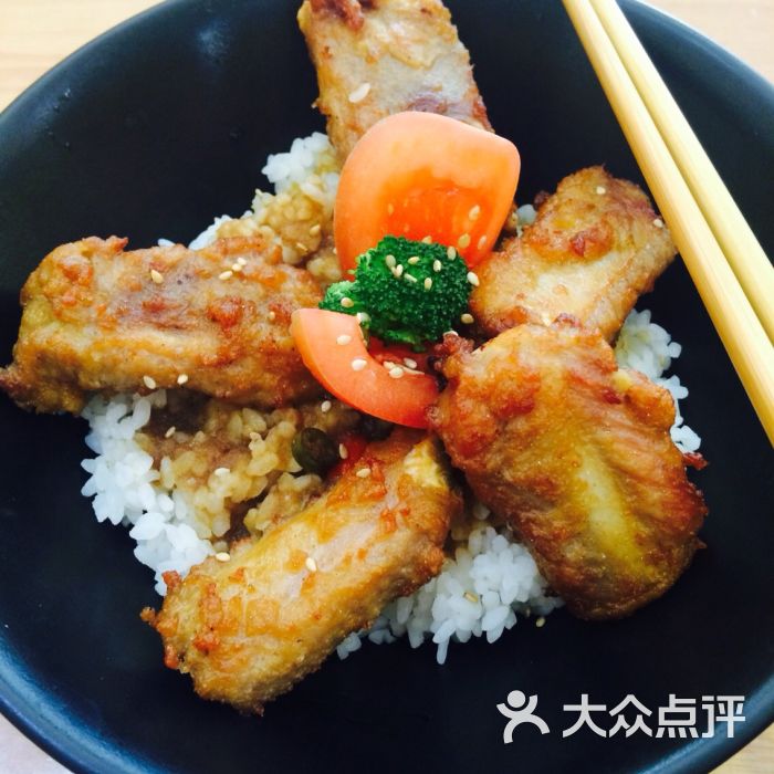蒜香排骨饭