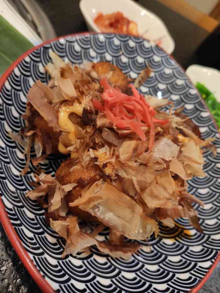 仙台和牛烤肉.寿司料理"跟着朋友来宝坻完,突然想吃烤肉.从外面看.