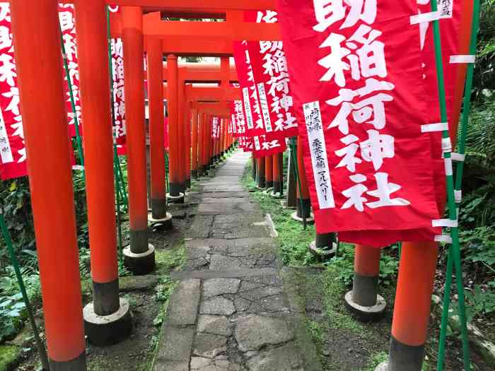 佐助稻荷神社-"在钱洗弁财天附近的小神社,听朋友说是