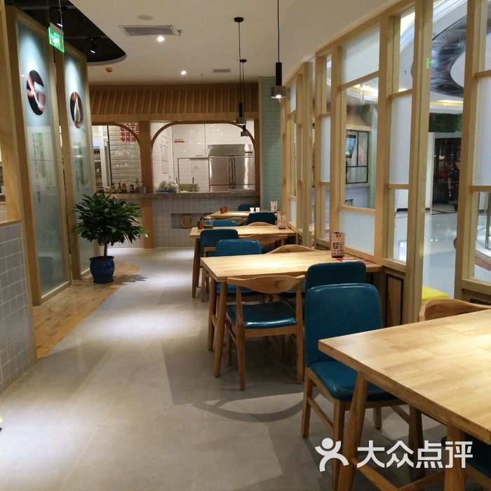 小六汤包
