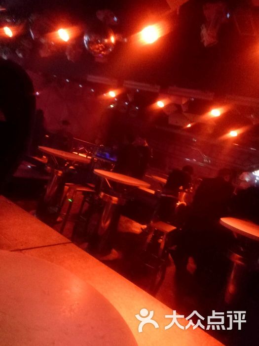 菲芘爱上酒吧(滕州店)图片 - 第3张