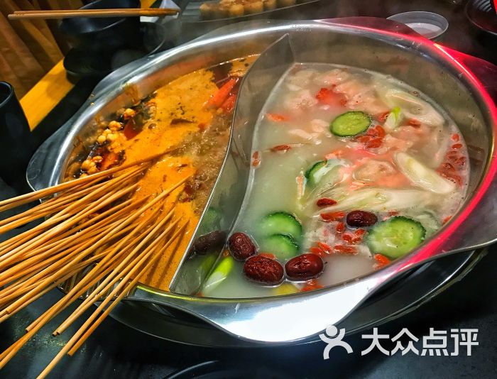 来串门成都热锅串串香鸳鸯锅图片 - 第10张