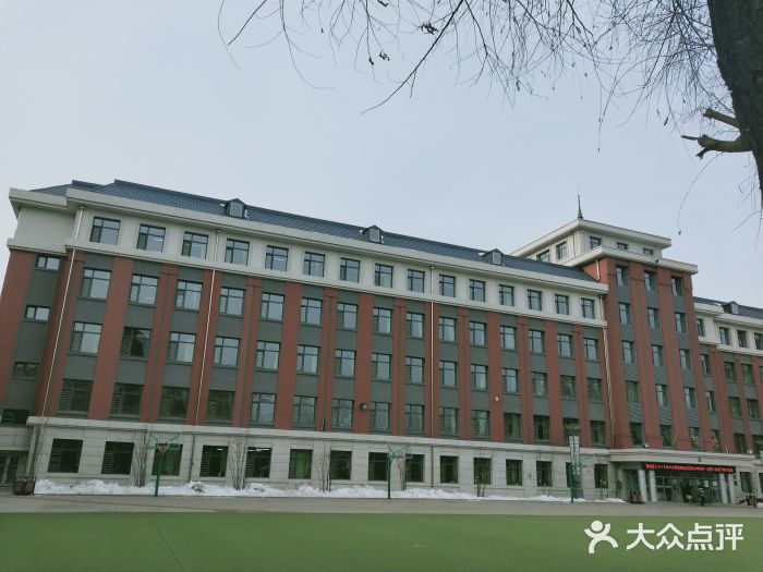 哈尔滨德强学校高中部图片