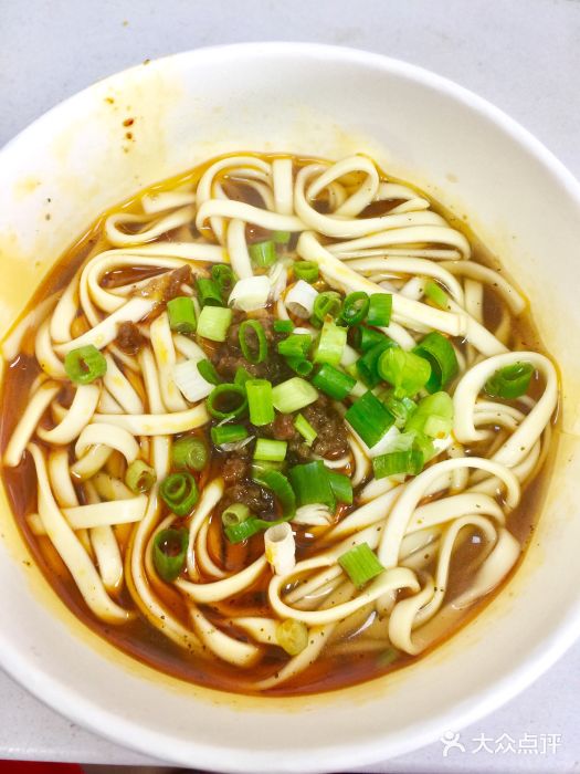 姐弟黑皮牛肉粉(发展大道店)汤面图片