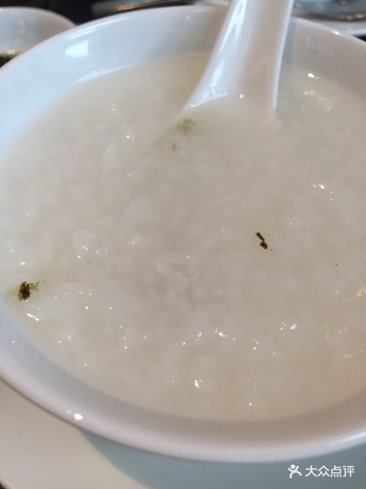 白粥(早餐有白粥配橄榄菜)