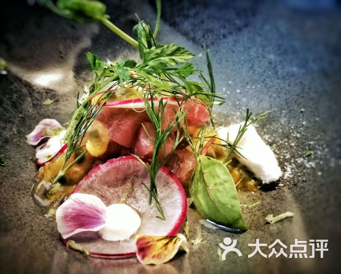 蓝鳍金枪鱼前菜