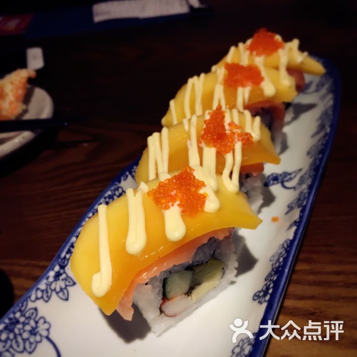 香芒三文鱼加州卷