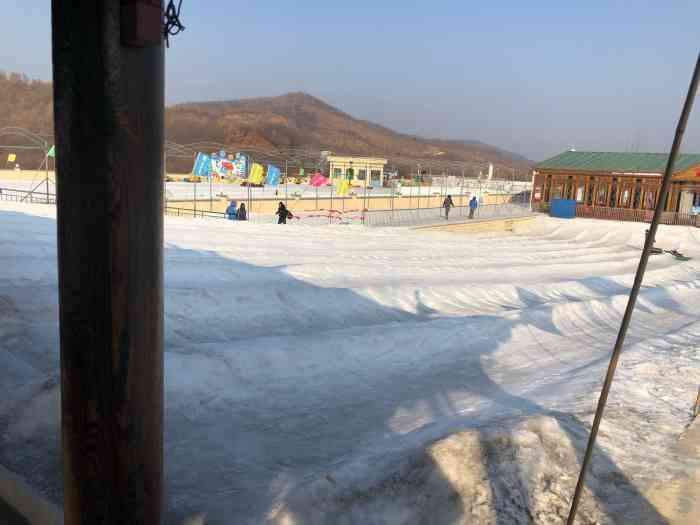 淮扬冰雪大世界-"对于丹东市振安区同兴镇附近是最近.