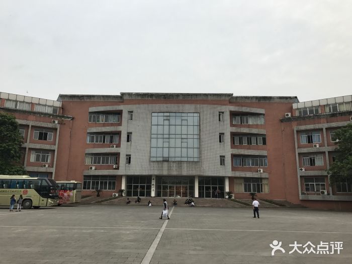 成都文理学院(洪河校区)图片