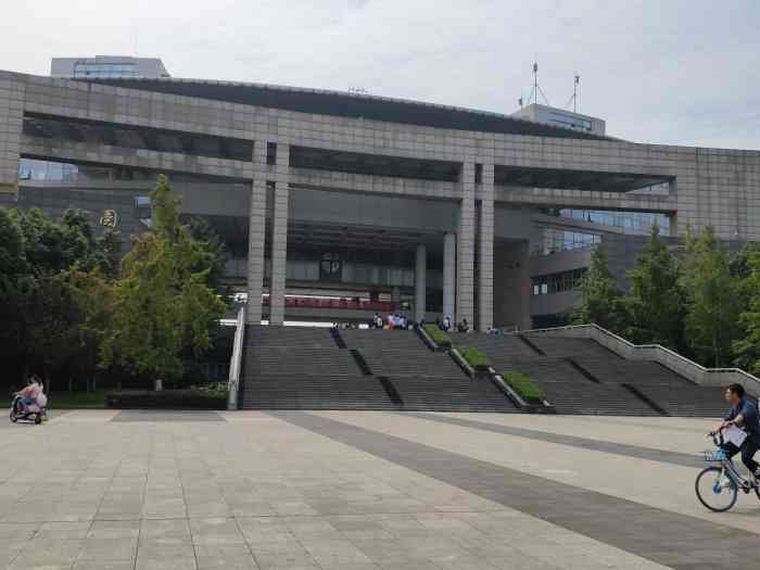 西南交通大学犀浦校区图书馆-"美丽的交大图书馆,美丽