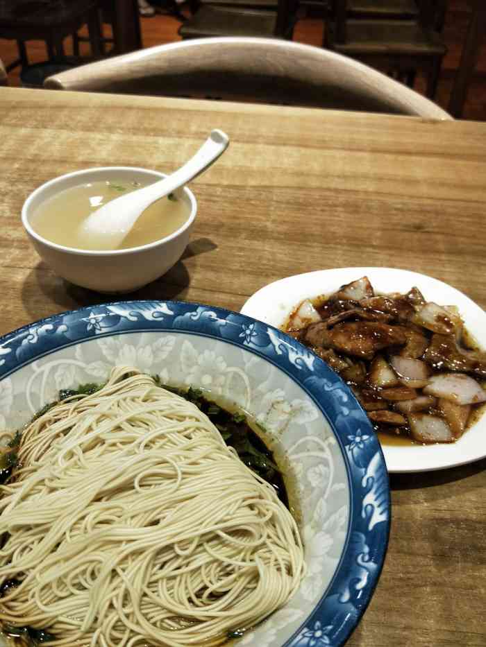 陆长兴面馆(上马墩店)-"今天早上来到了这一家位于上马墩附近的陆长.
