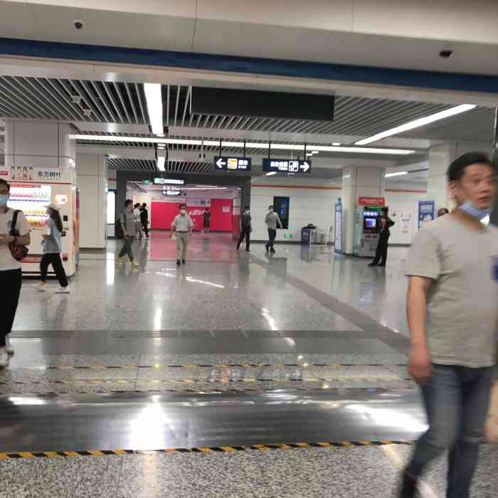 庆春广场地铁站-"99庆春广场地铁站二号线江干区站