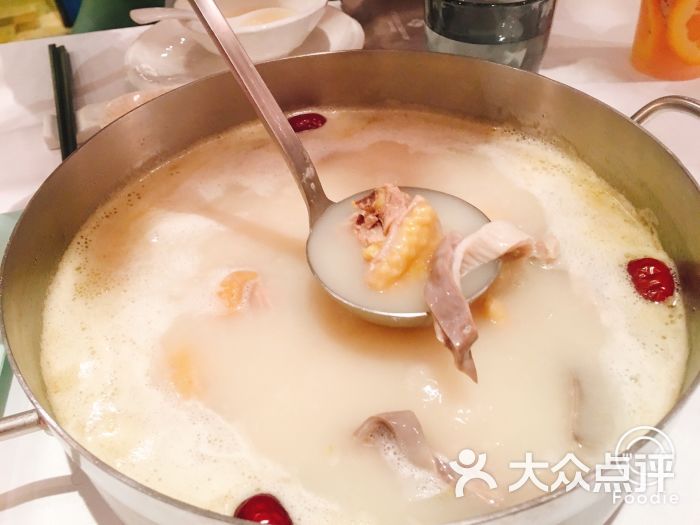 金海华·潮南里牛肉海鲜火锅暖胃白胡椒猪肚鸡图片 第6张