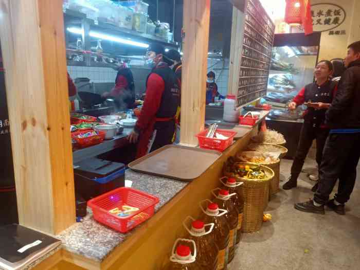 吴老三-"含浦的饭店吃过很多,这一家得口味,和价格."-大众点评移动版