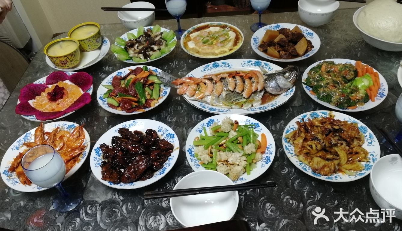 一家人做年夜饭