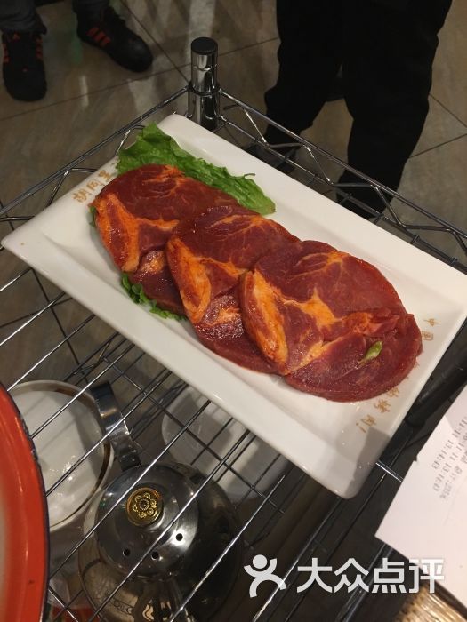 胡同里京味烤肉(泰山路店)-大块梅肉图片-哈尔