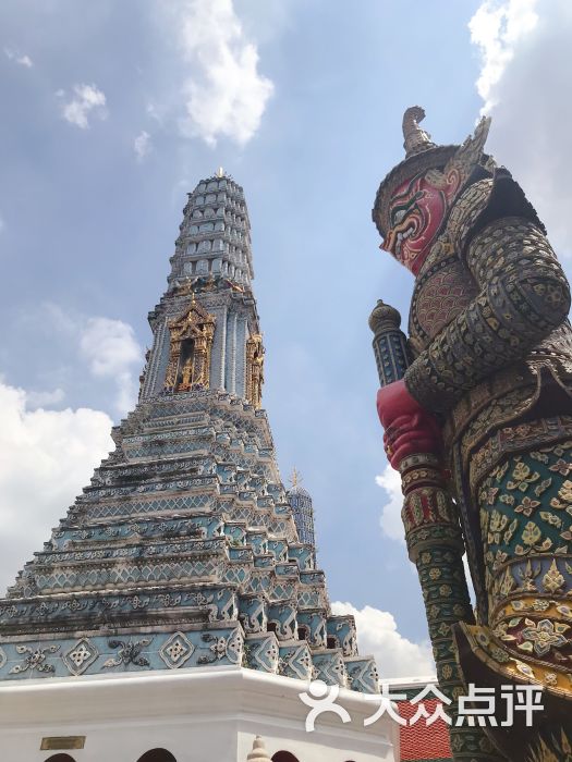 泰国的天气属于热带气候,一会就下雨,一会.-大