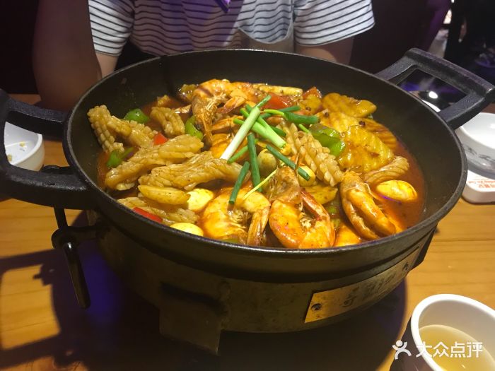 寻蟹记肉蟹煲(世纪金源店)鲜虾鱿鱼煲图片 第28张