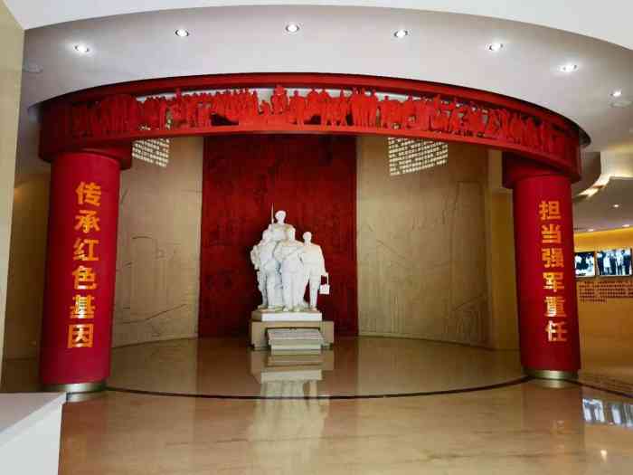 南京路上好八连事迹展览馆