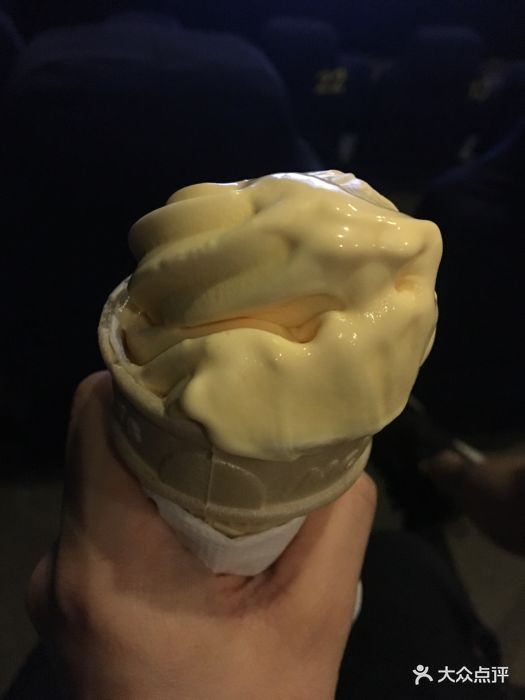 微信5毛钱看电影一个人默默的买了票凯德最.