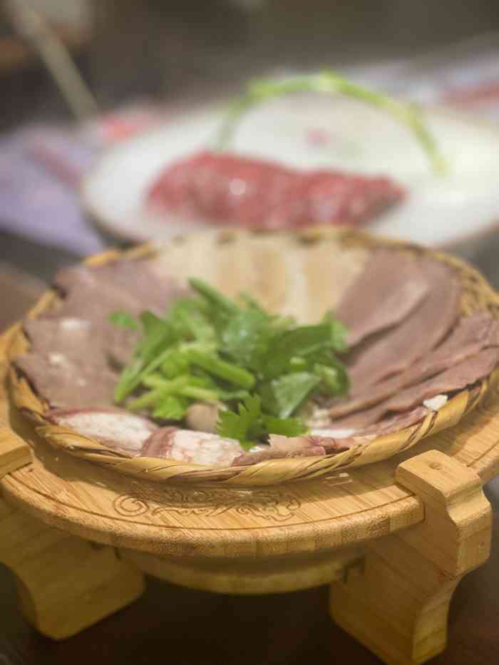 尽膳口福跷脚牛肉火锅新天地店