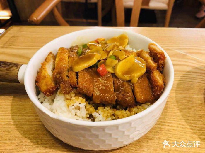 咖喱鸡排饭