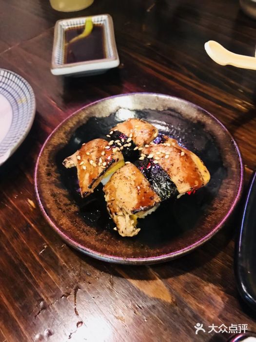 小川洋风料理(楚河汉街店)鹅肝手握(2枚)图片