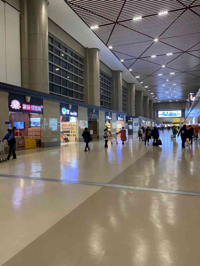 哈尔滨太平国际机场-t2航站楼-"哈尔滨机场环境干净,.