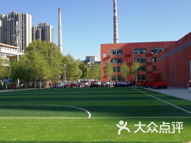 郑州市中原区建设路小学