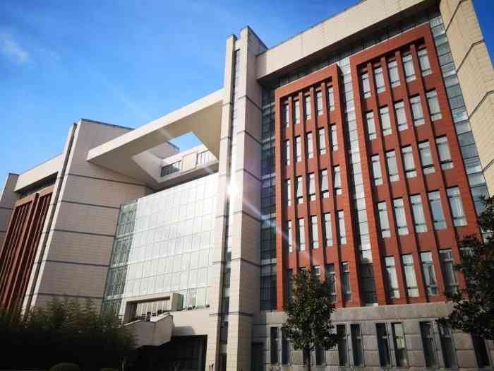 郑州轻工业大学逸夫图书馆(科学校区)